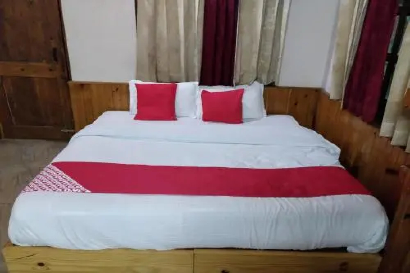 OYO 24867 Hotel Shubham