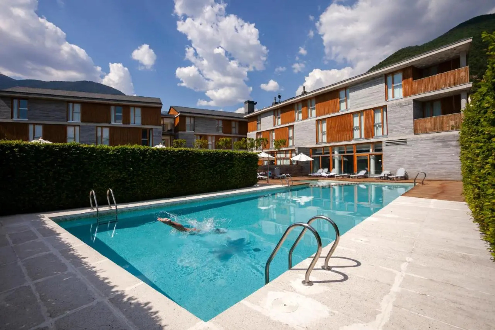 Tierra De Biescas Hotel