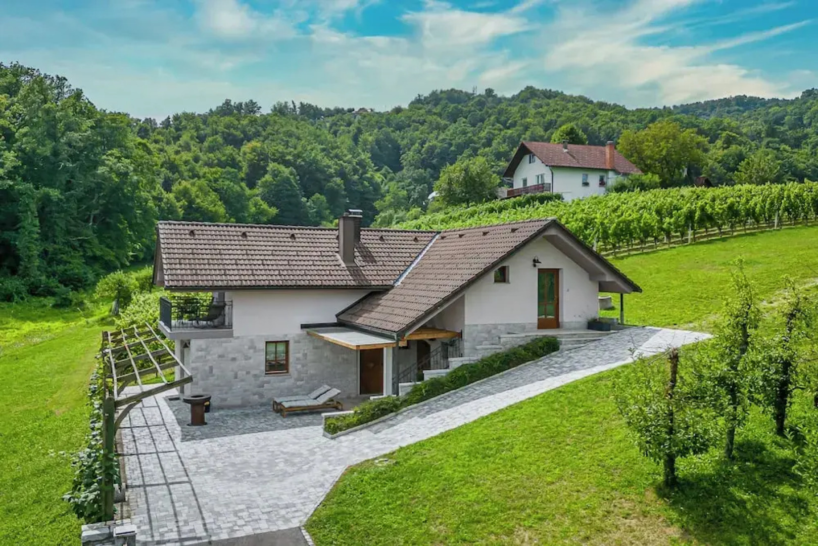 Vineyard Cottage Radovlja With Sauna