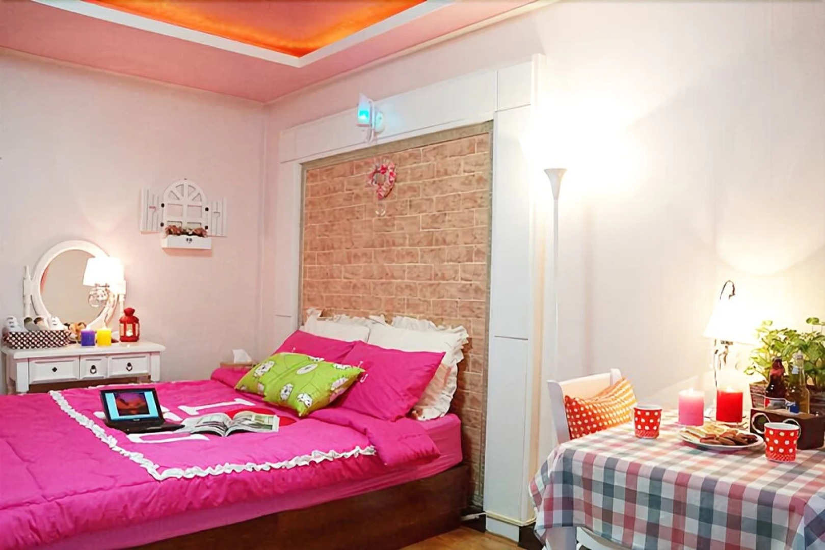 Buan Loveholic Pension