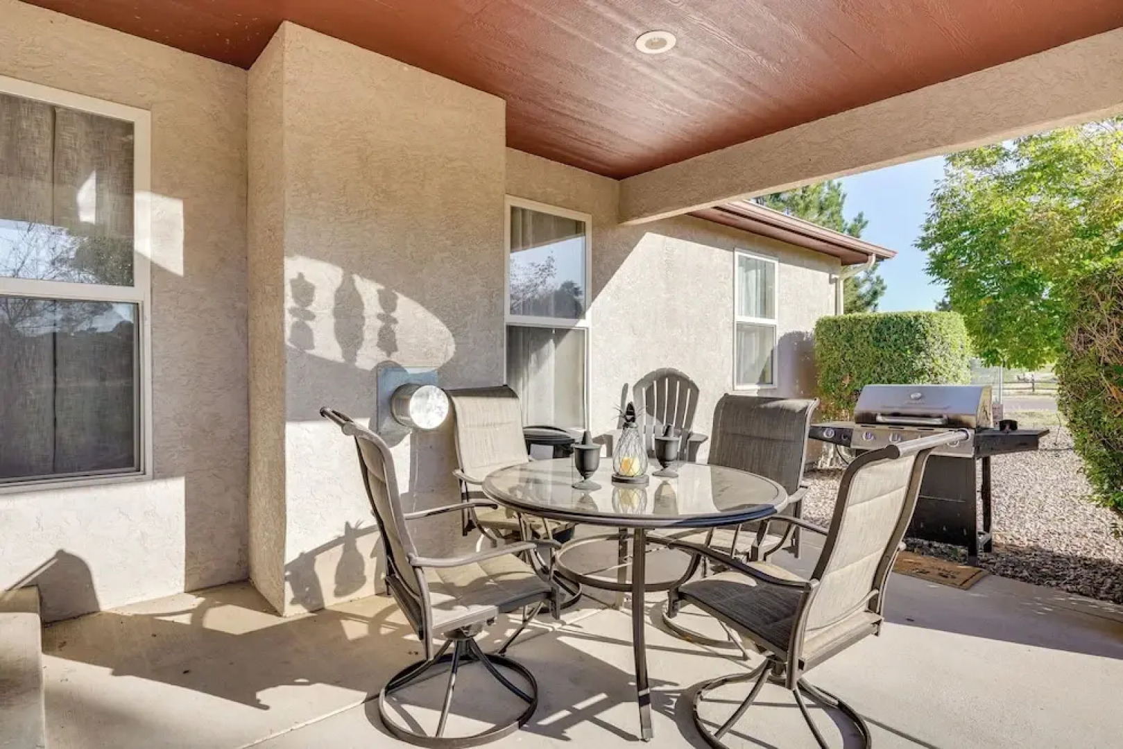 Patio & Grill: Family Home in Pueblo West