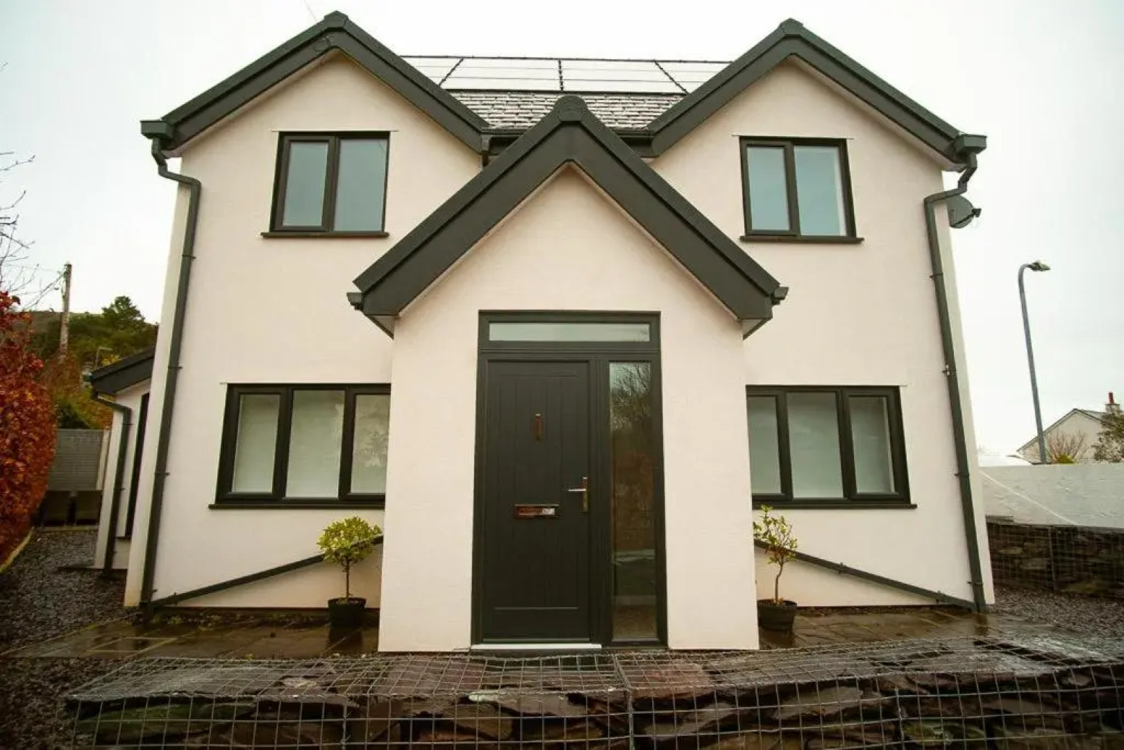 YR HEN BERLLAN - 3 Bedroom House in Snowdonia National Park, Conwy, North Wales