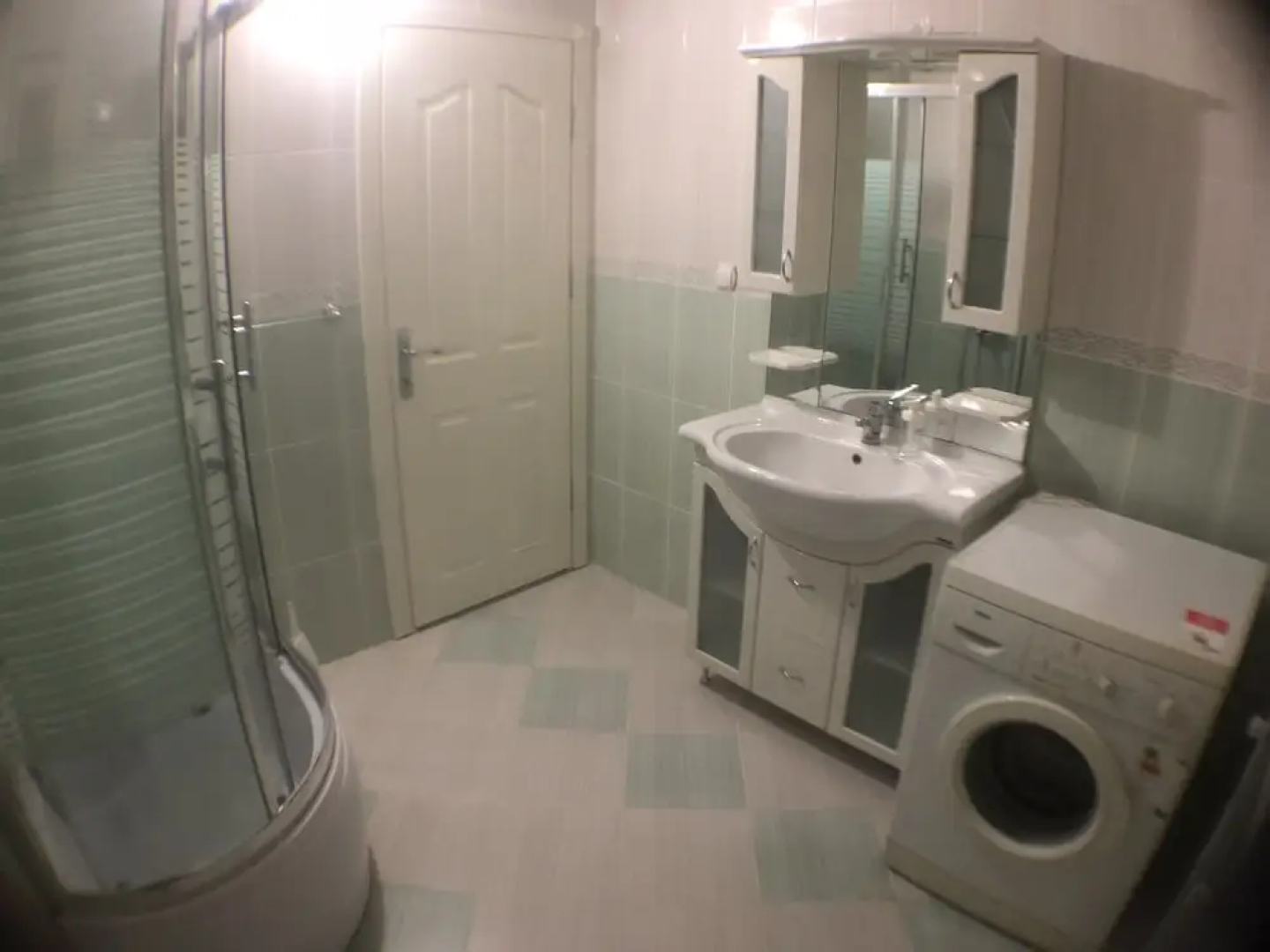 Bursa Larimar Apartments