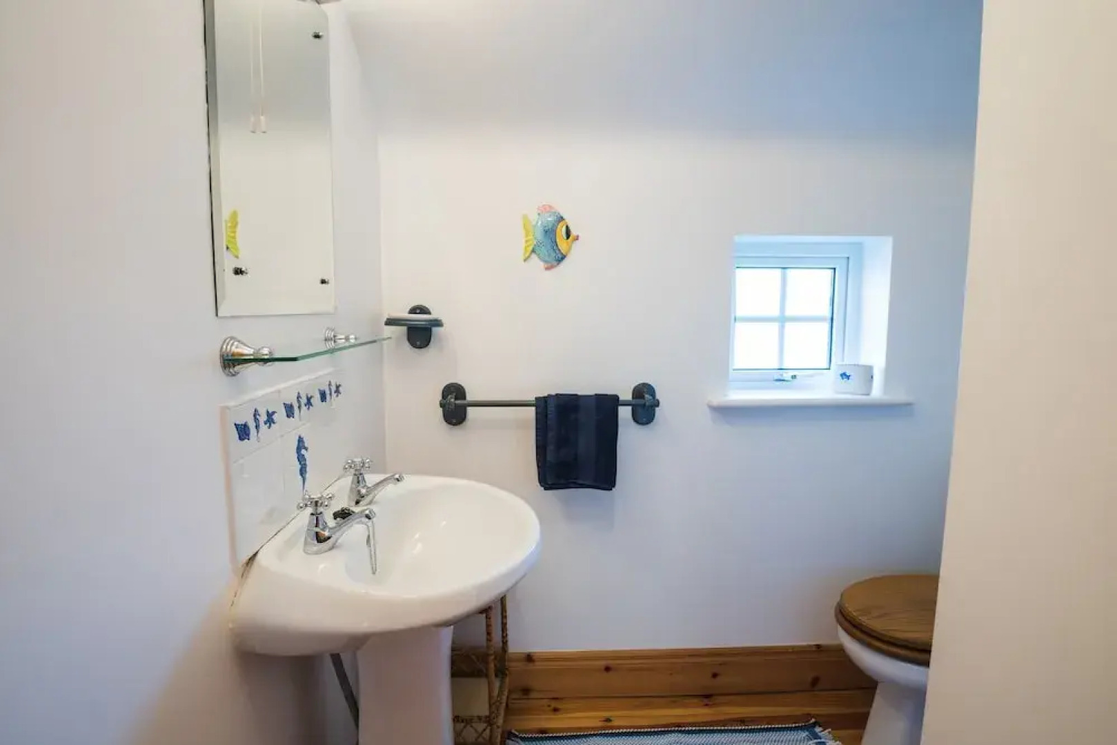 Dunfanaghy - Sea Views- in Village - Parking