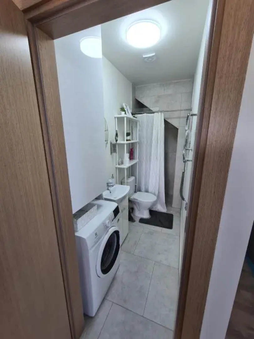 Vaivorykštės 7D apartamentai (su baseinu)