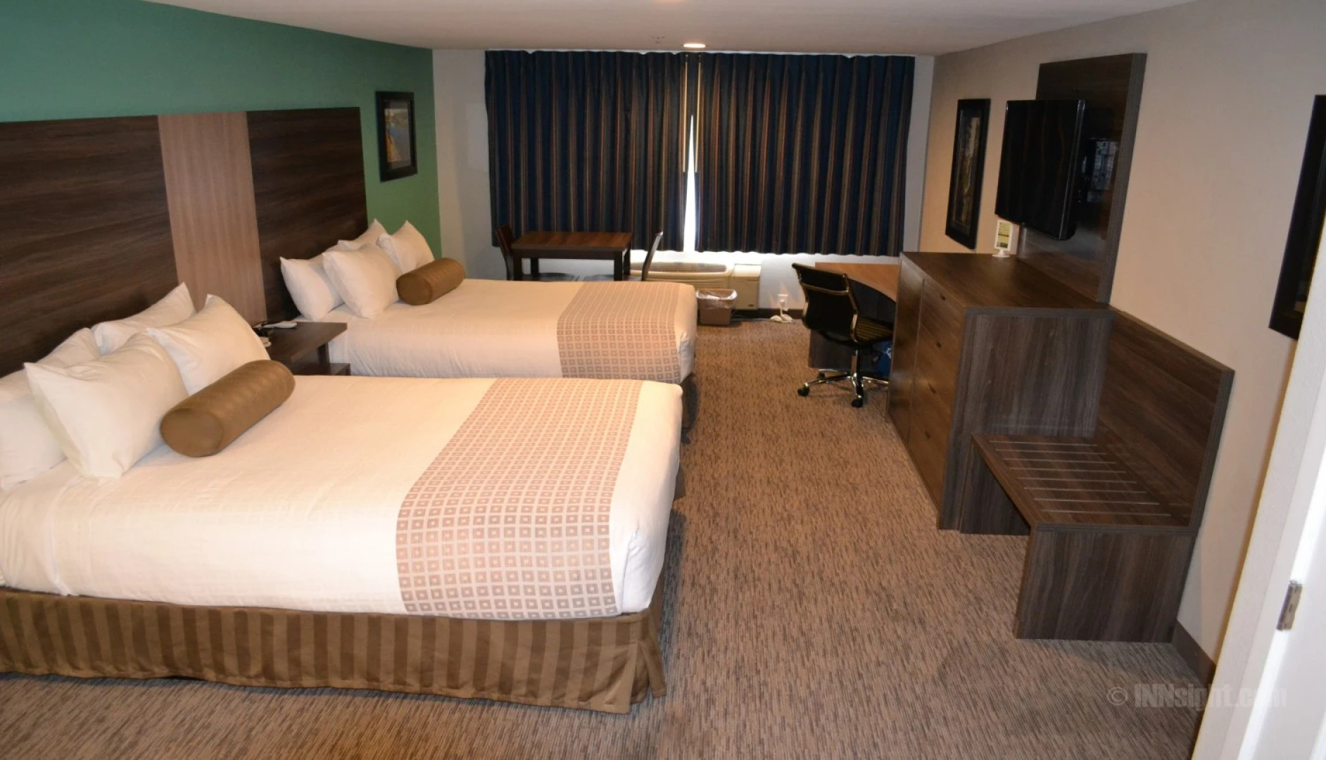 Yosemite Southgate Hotel & Suites