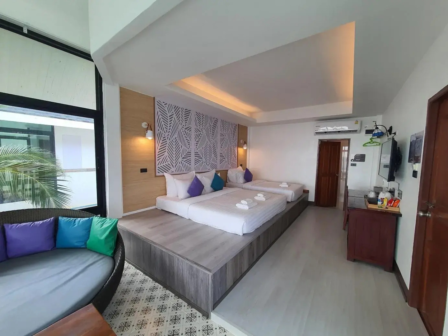 Rattana Pura Beach Resort