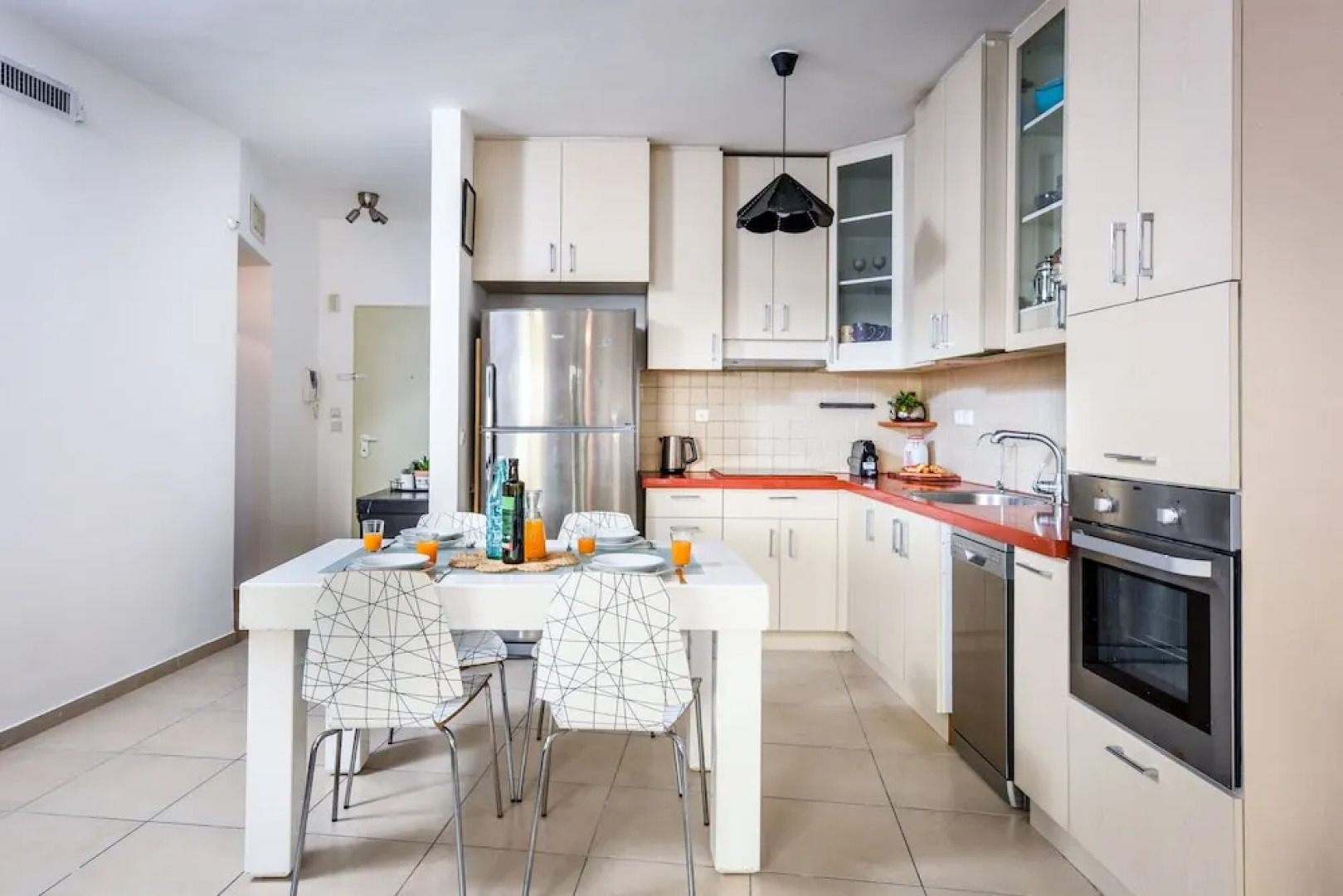 Sea N' Rent - Bar Kokchva Street