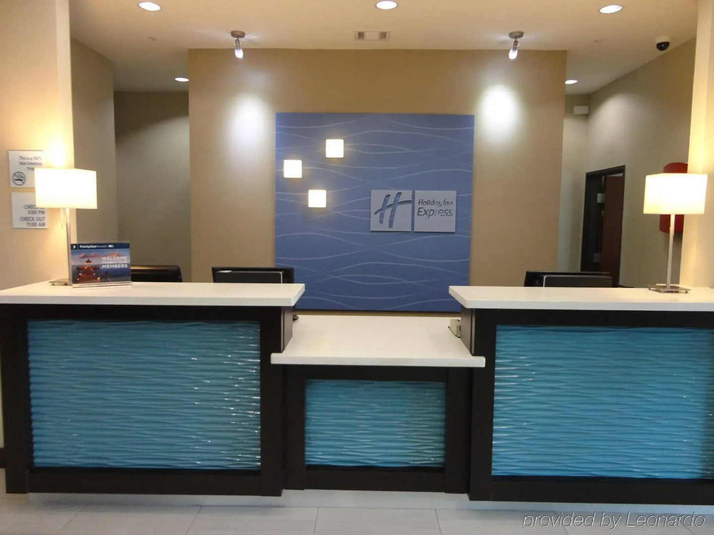 Holiday Inn Express Kenedy by IHG