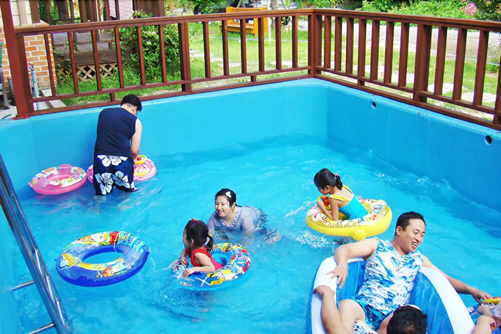 Gyeongju Lakeside Waltz Pension