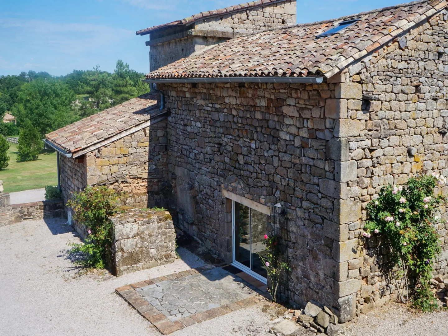 Superb Holiday Home in Saint-Beauzile with Private Pool