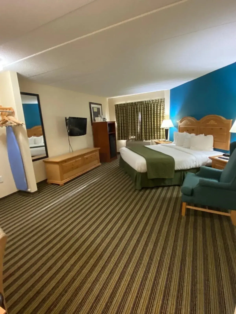 American Inn and Suites