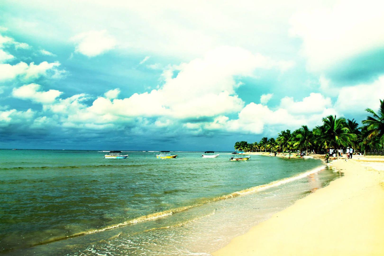 Earl's Red Passikudah