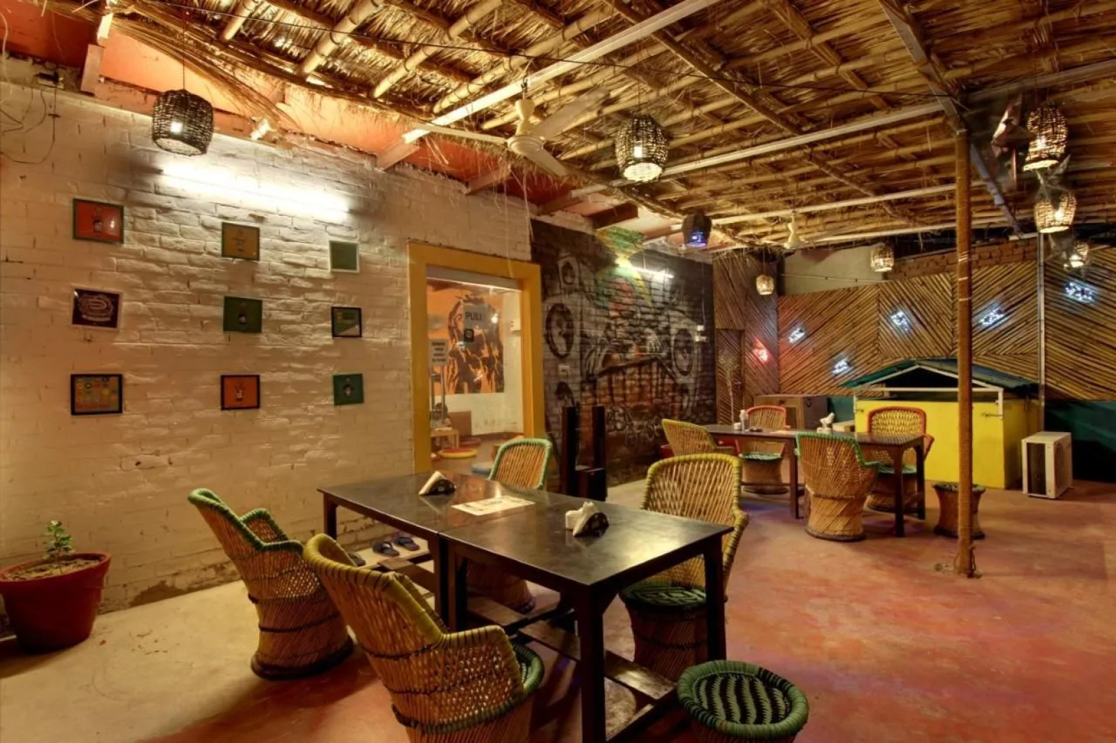 Bedweiser Backpackers Hostel