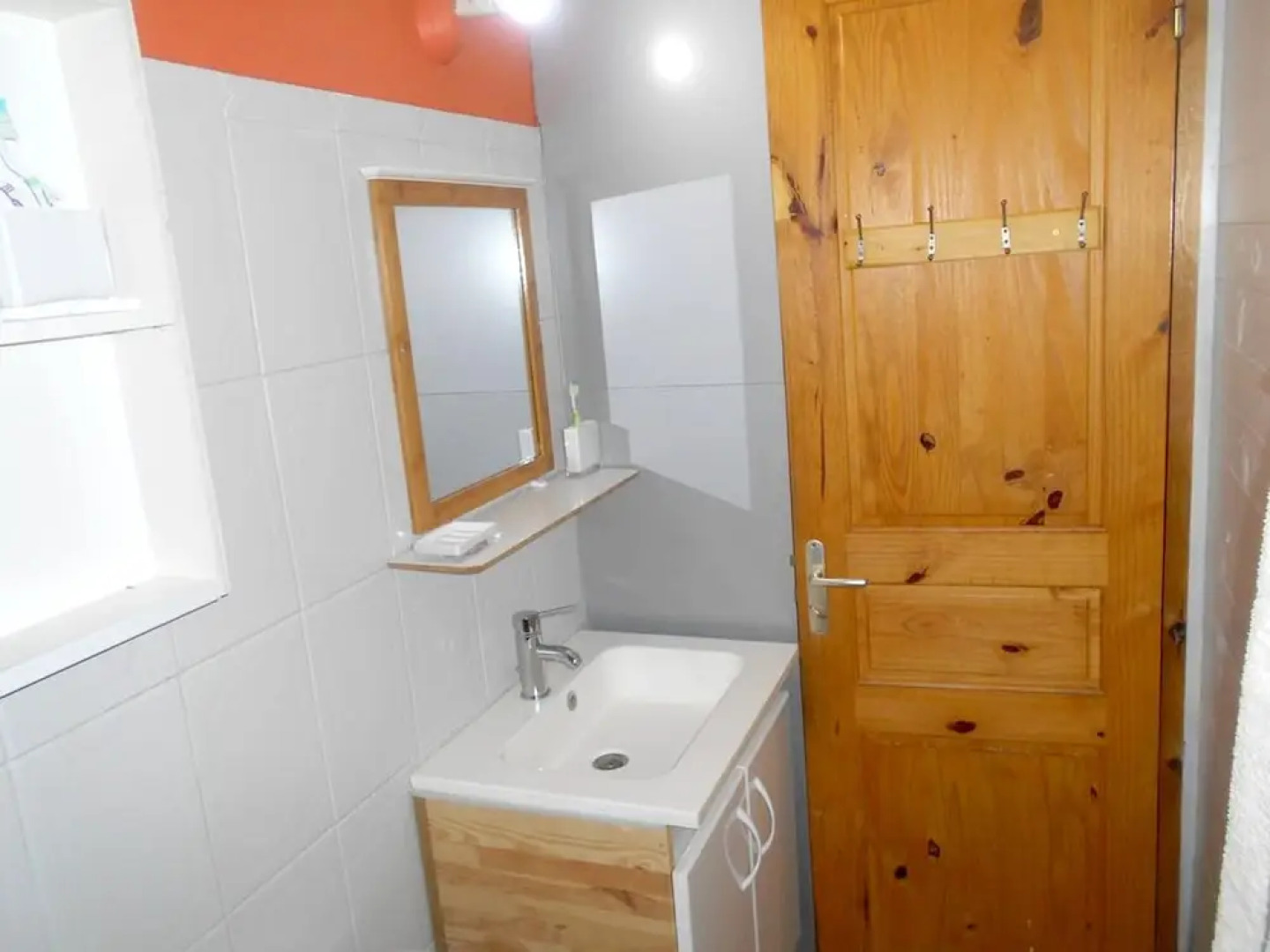 House With 2 Bedrooms in Deshaies, With Enclosed Garden and Wifi - 400