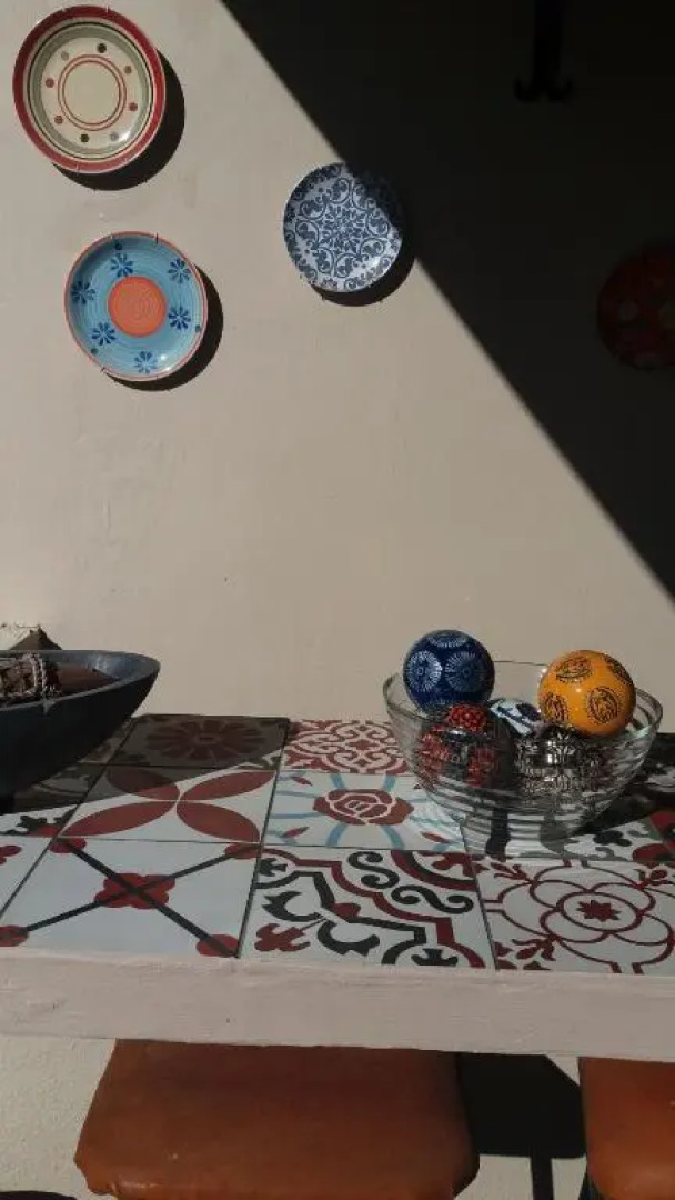 Comfy home-tropical garden & 5 min walk to beach