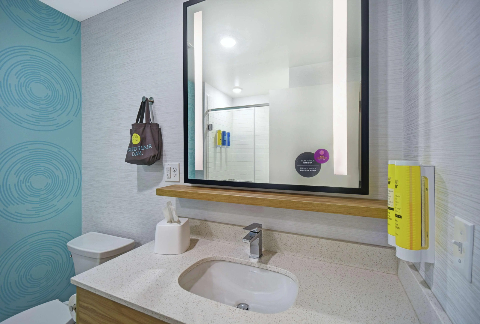 Tru by Hilton Grand Rapids Airport