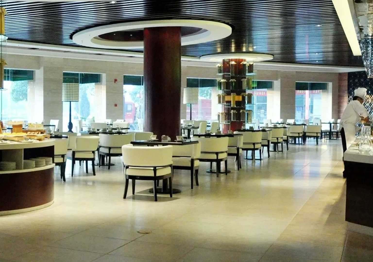 Lake View Garden Hotel