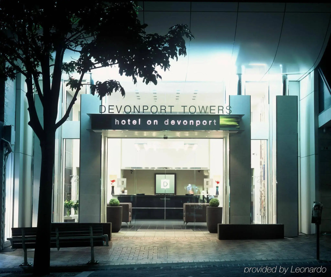 Hotel on Devonport