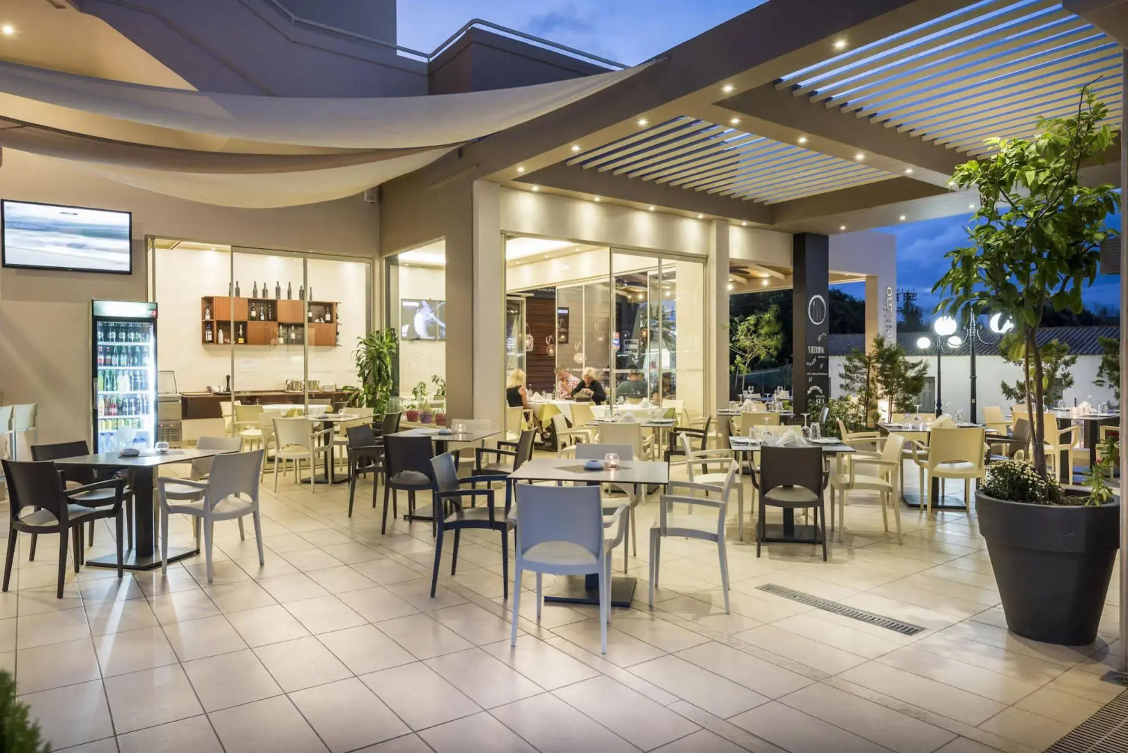 Oscar Suites & Village