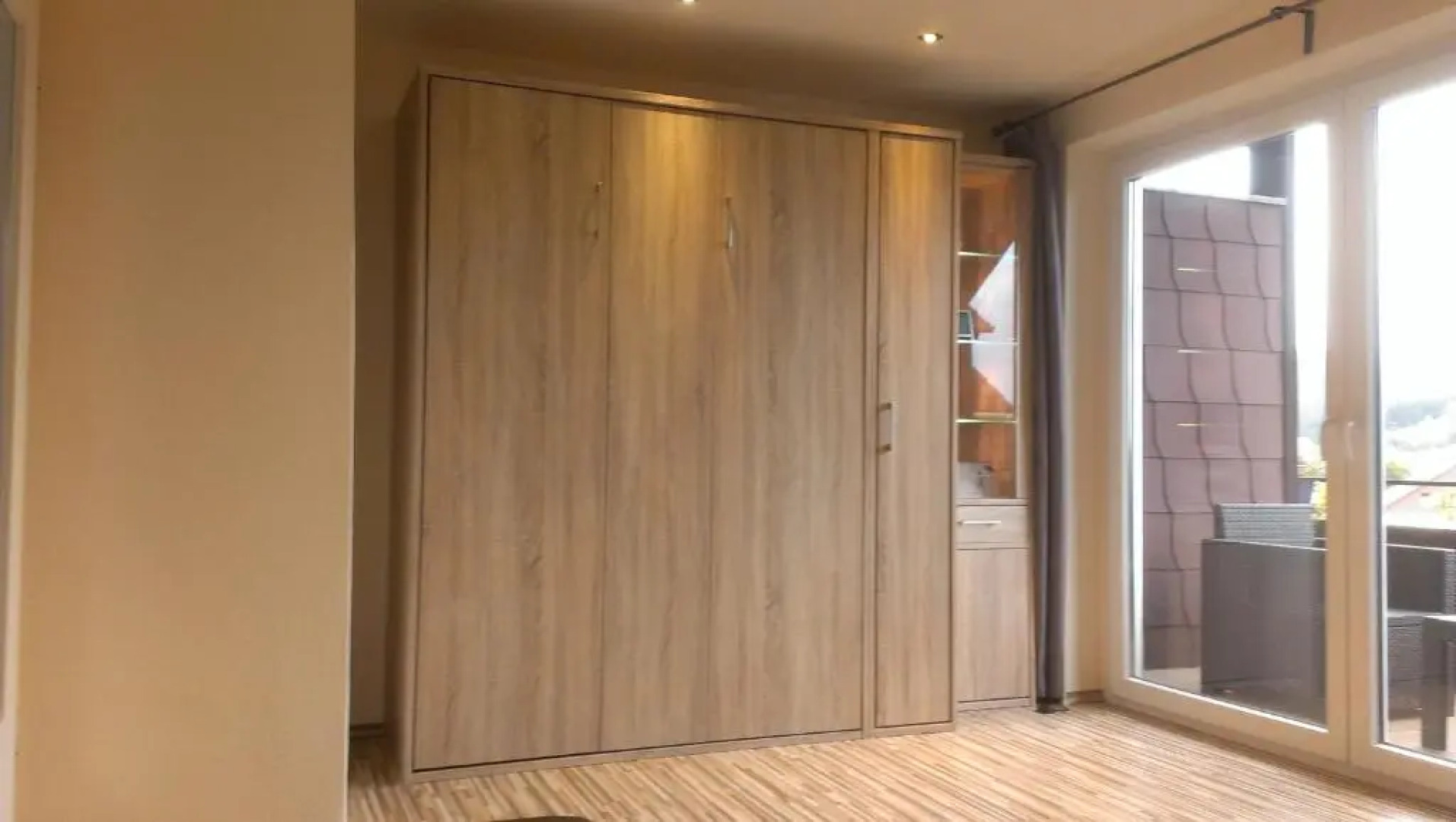 Wurmberg Hexe mit Blick auf den Wurmberg