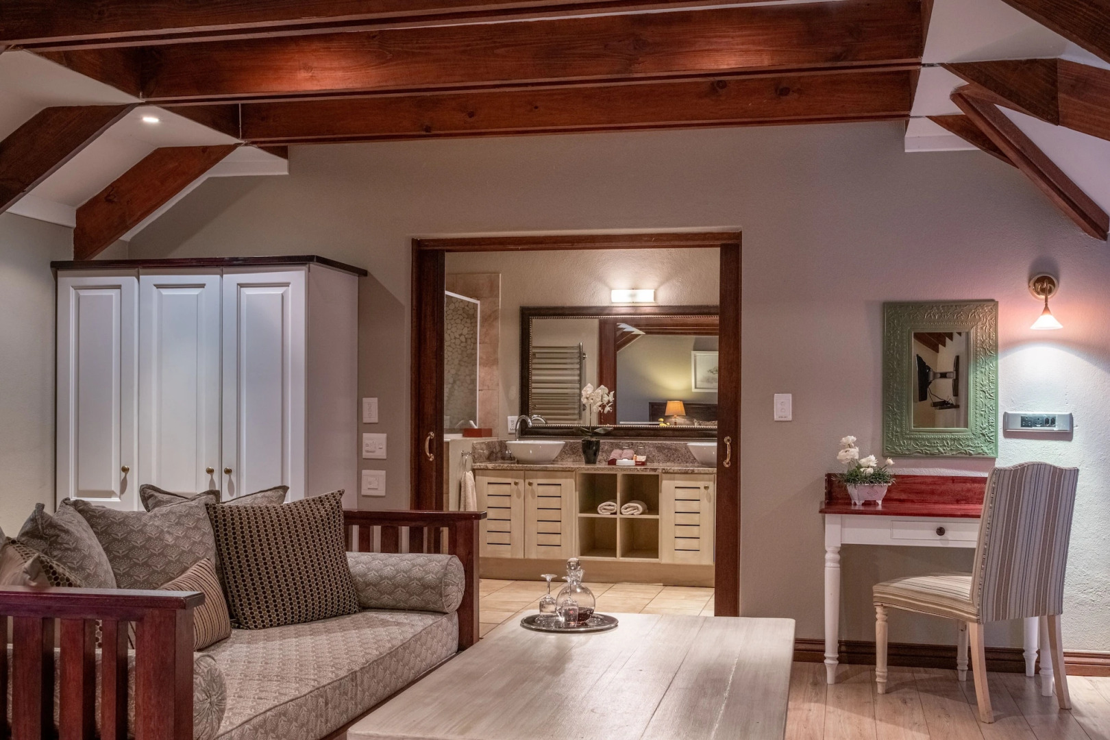 Oliver's Restaurant & Lodge