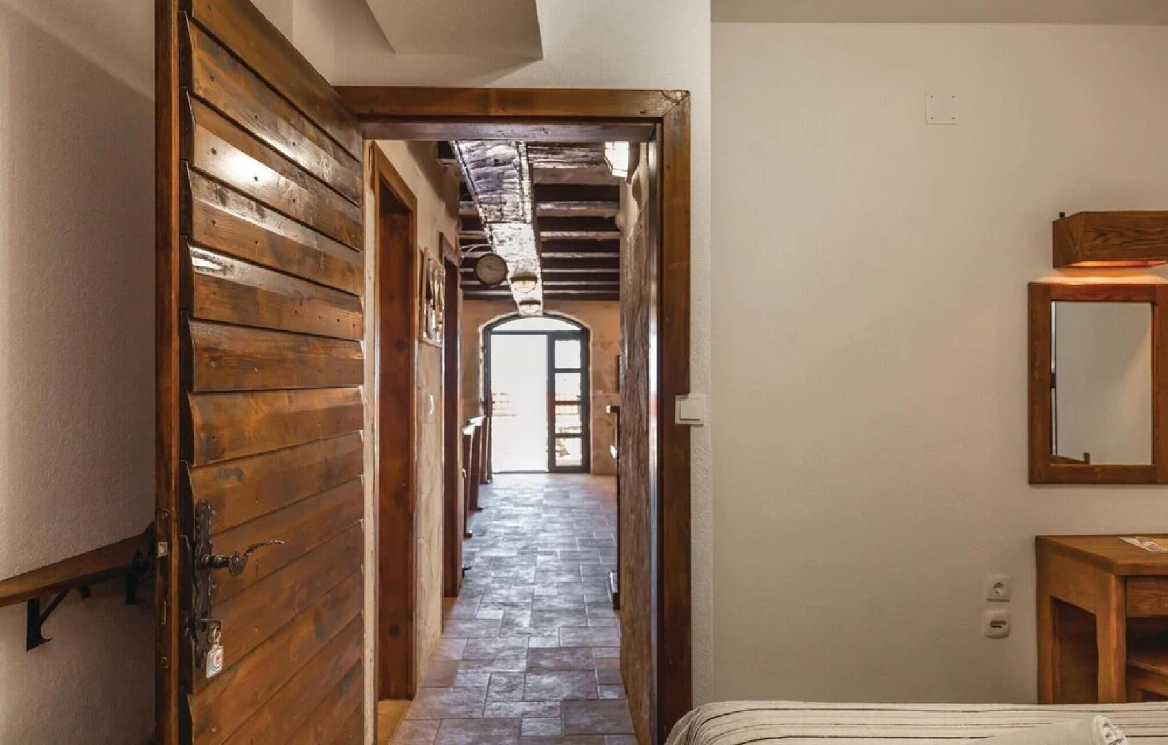 Amazing Home in Makarska with Hot Tub, Sauna & WiFi