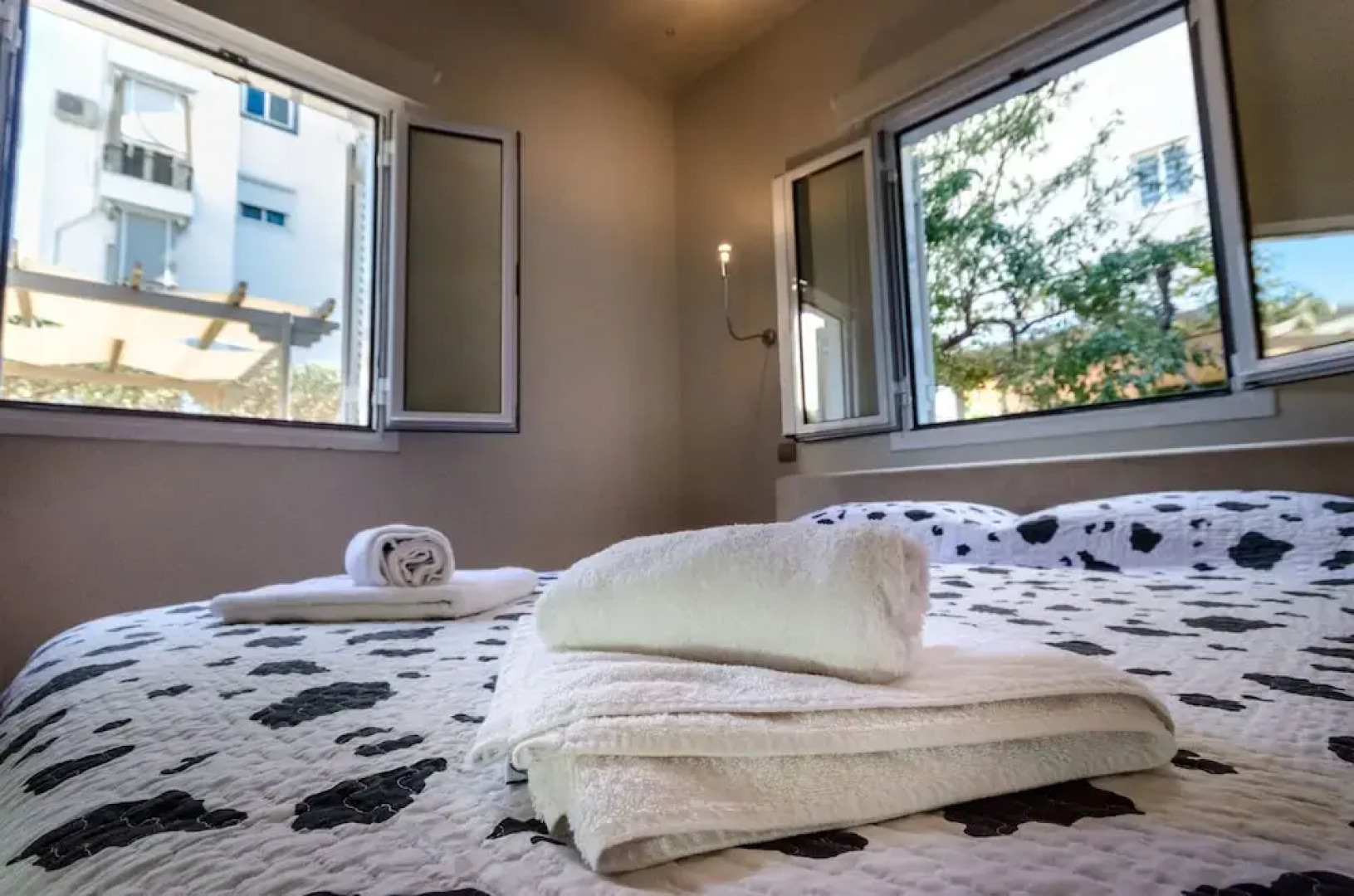 Glyfada  Aquarius Big Garden Villa