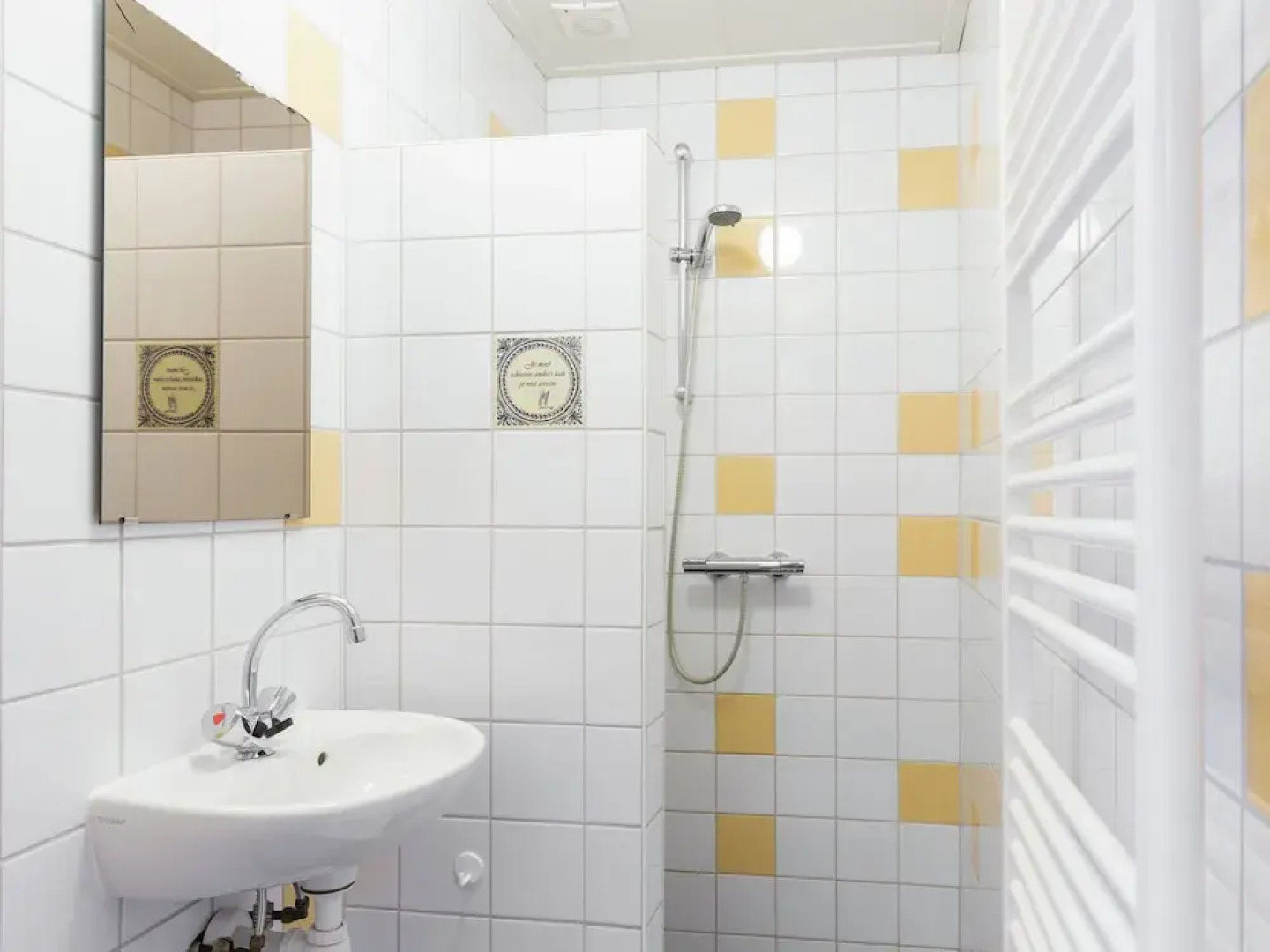 Cozy Farmhouse In Braamt With Lake Nearby