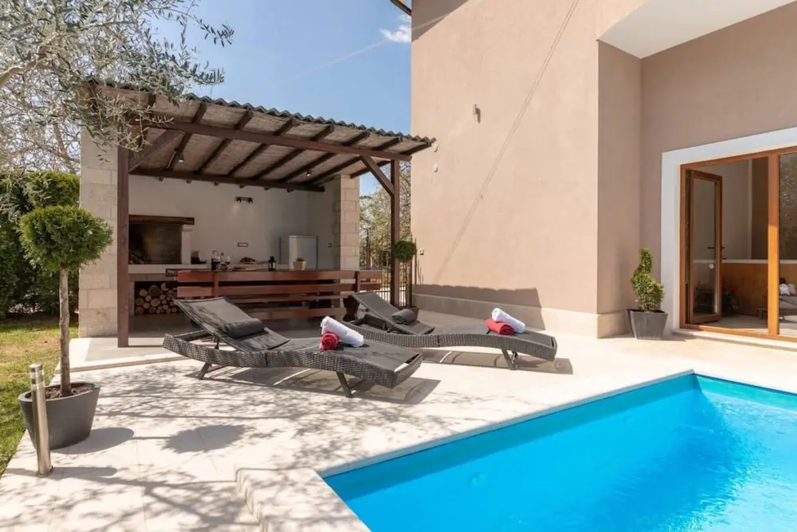 Charming 6-bed Villa in Vižinada