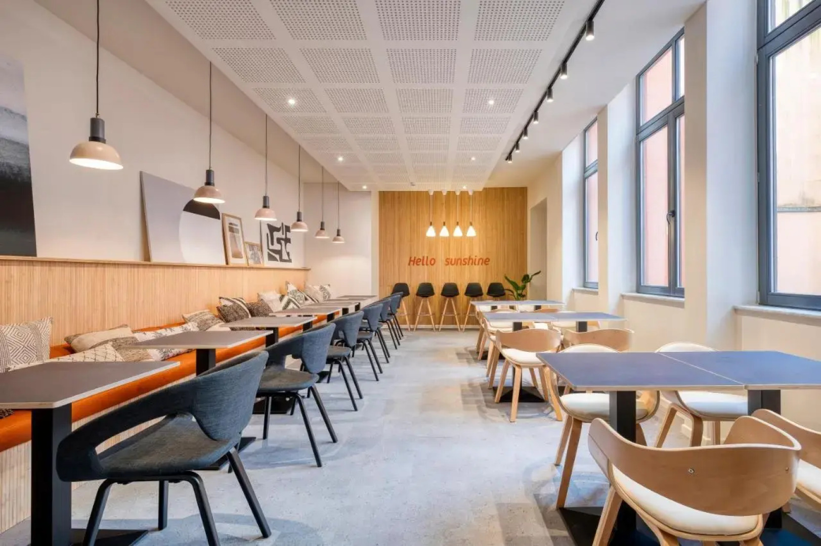 Alma Grand Place Hotel