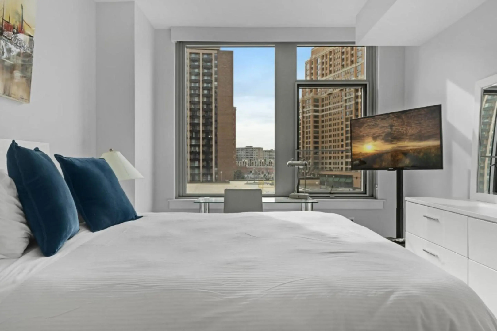 Global Luxury Suites Crystal City
