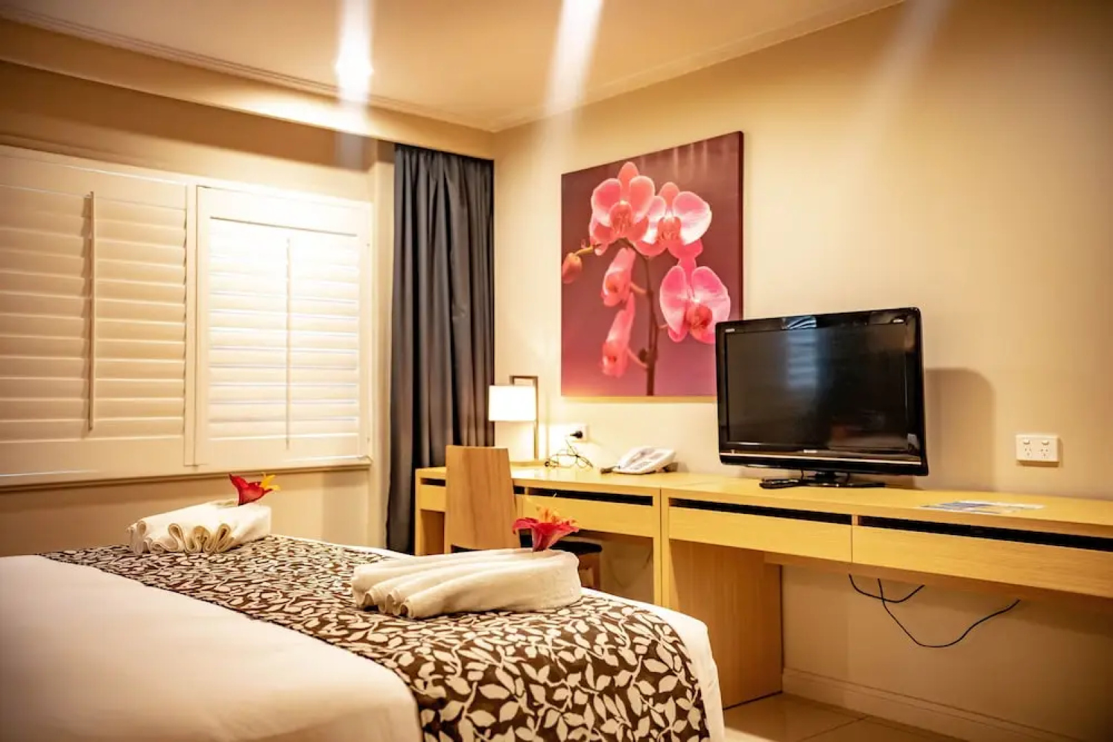Highlander Hotel & Apartments