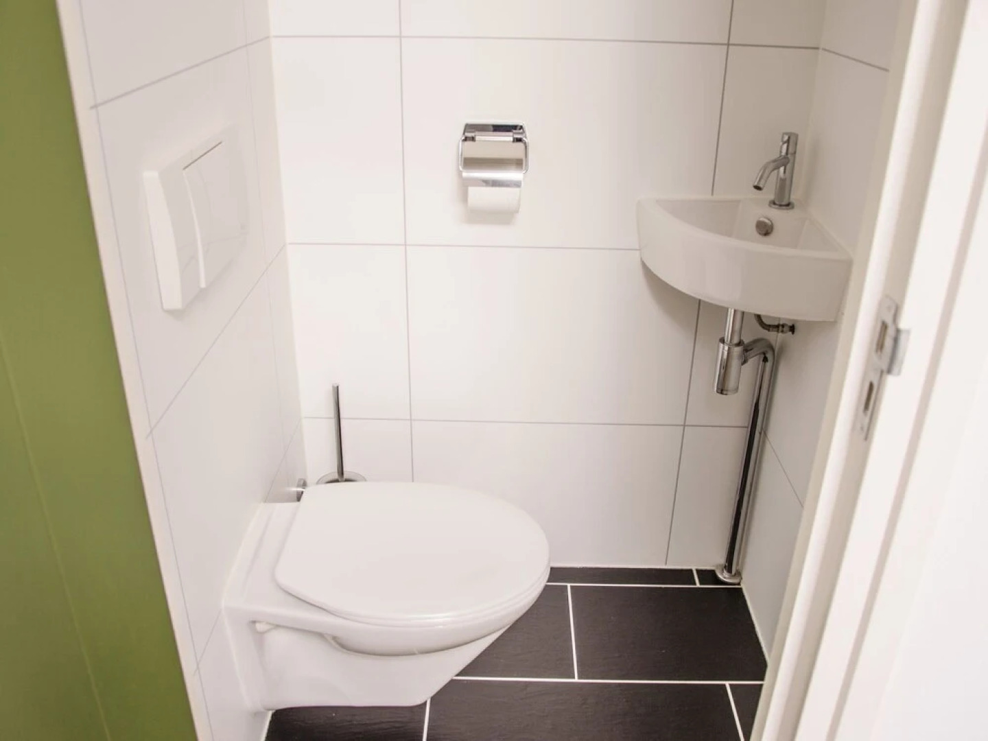 Nice house with a garden, surrounded by forest