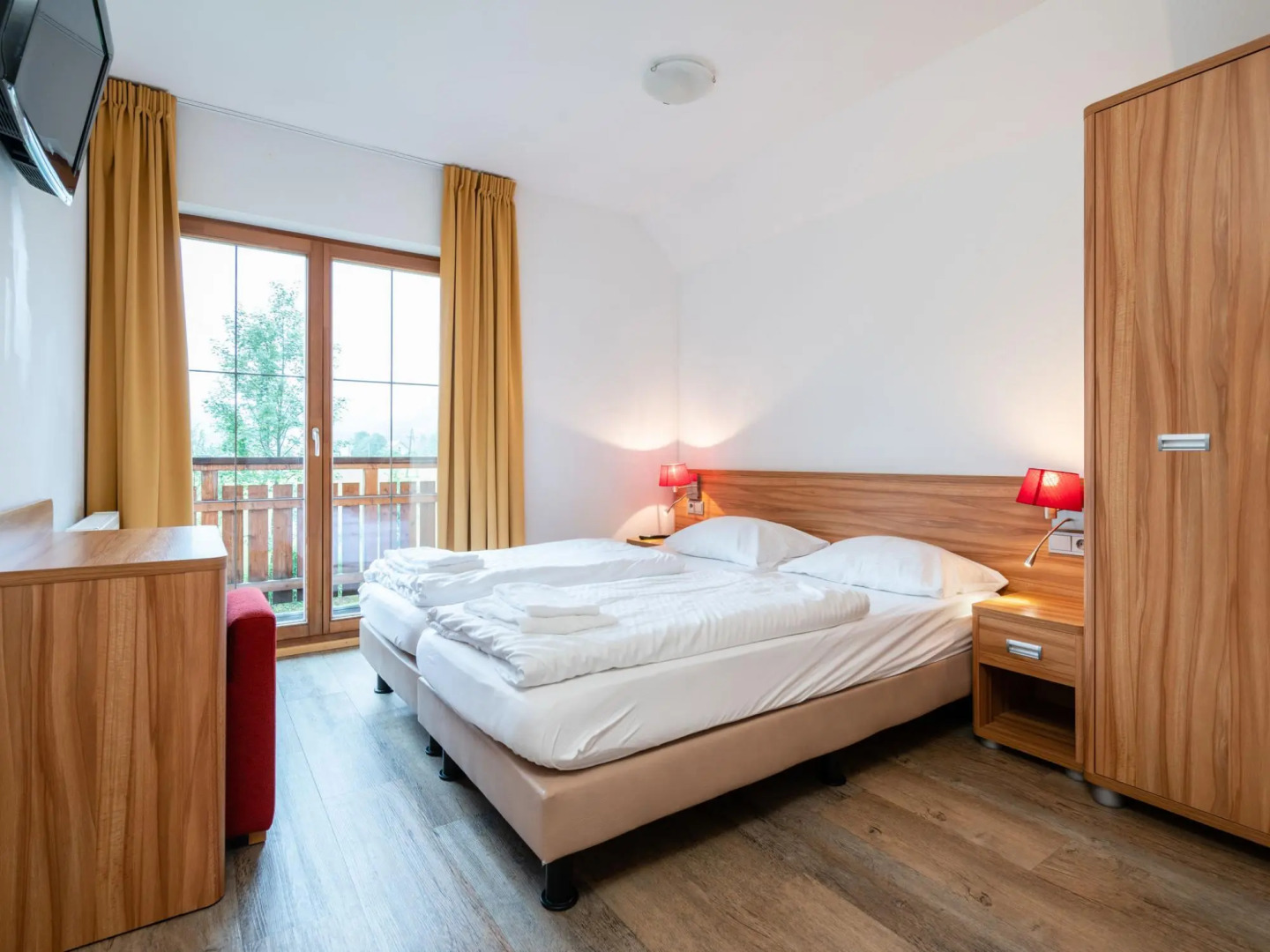 Beautiful Chalet in Obertraun With Garden