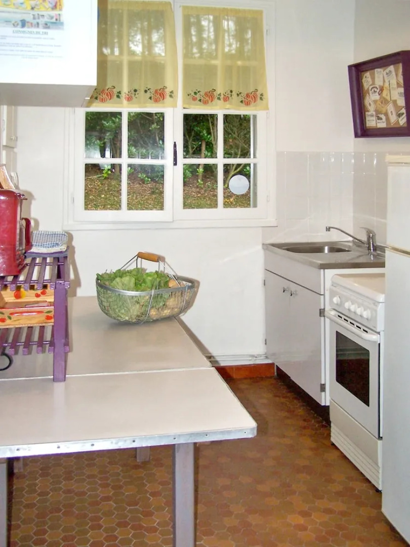 House With 2 Bedrooms in Saint-saud-lacoussière, With Wonderful Lake V