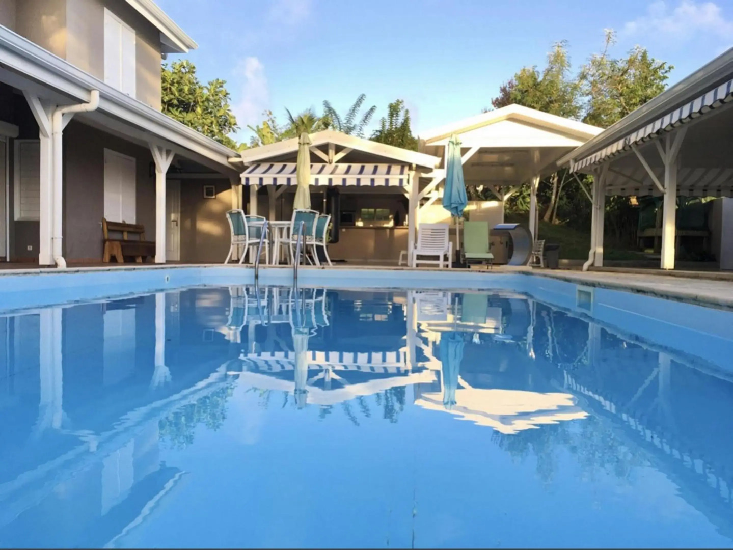 Appartement d'une chambre avec vue sur la mer piscine partagee et balcon a Fort de France a 4 km de la plage