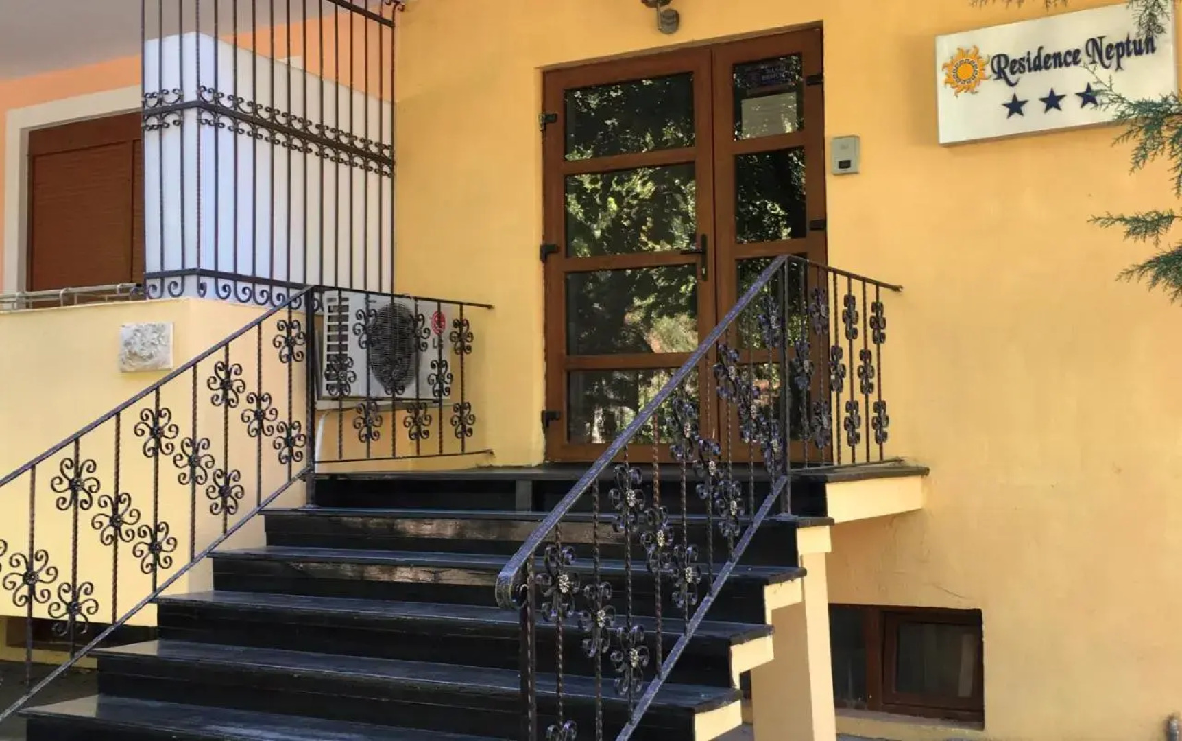 Club Residence Apartments