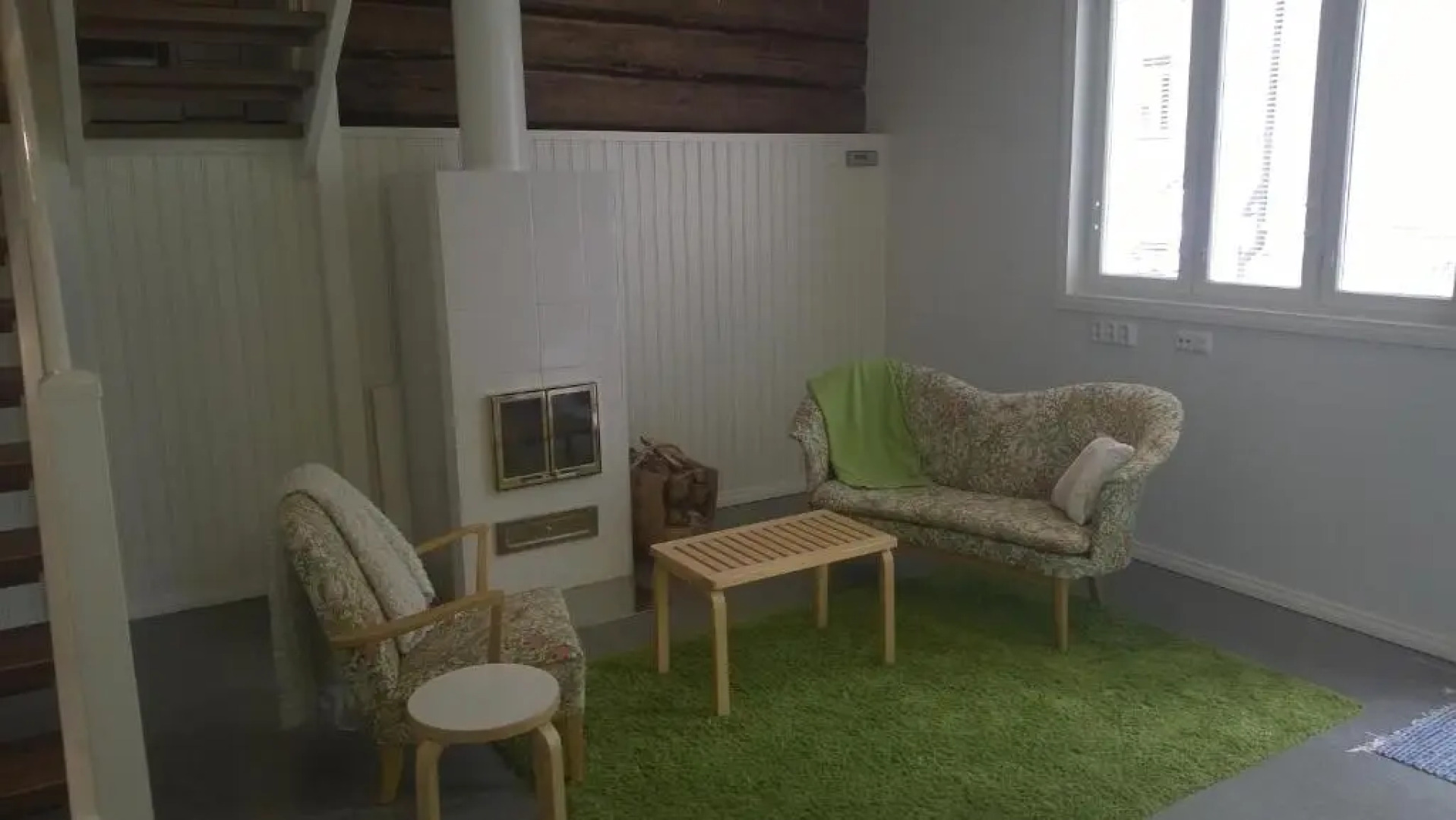 Uniikki talo kirjastosilta - Unique house at centre