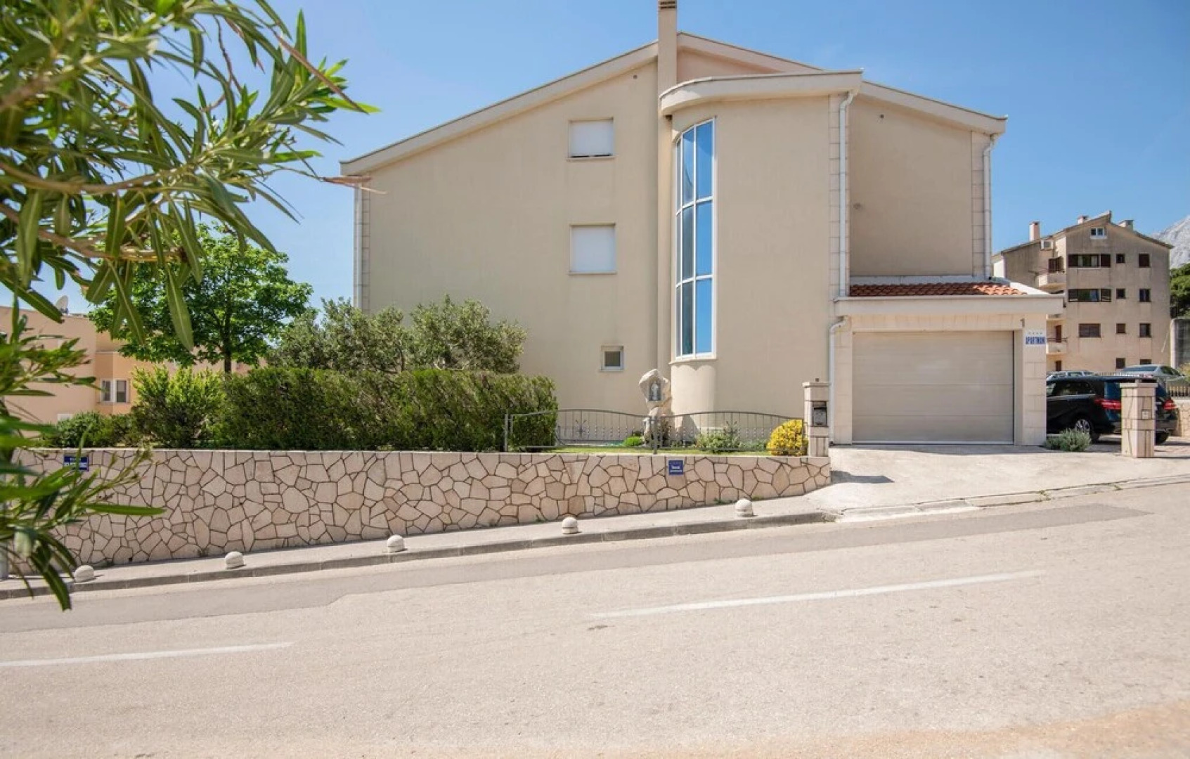 Beautiful Home in Makarska With Wifi and 1 Bedrooms