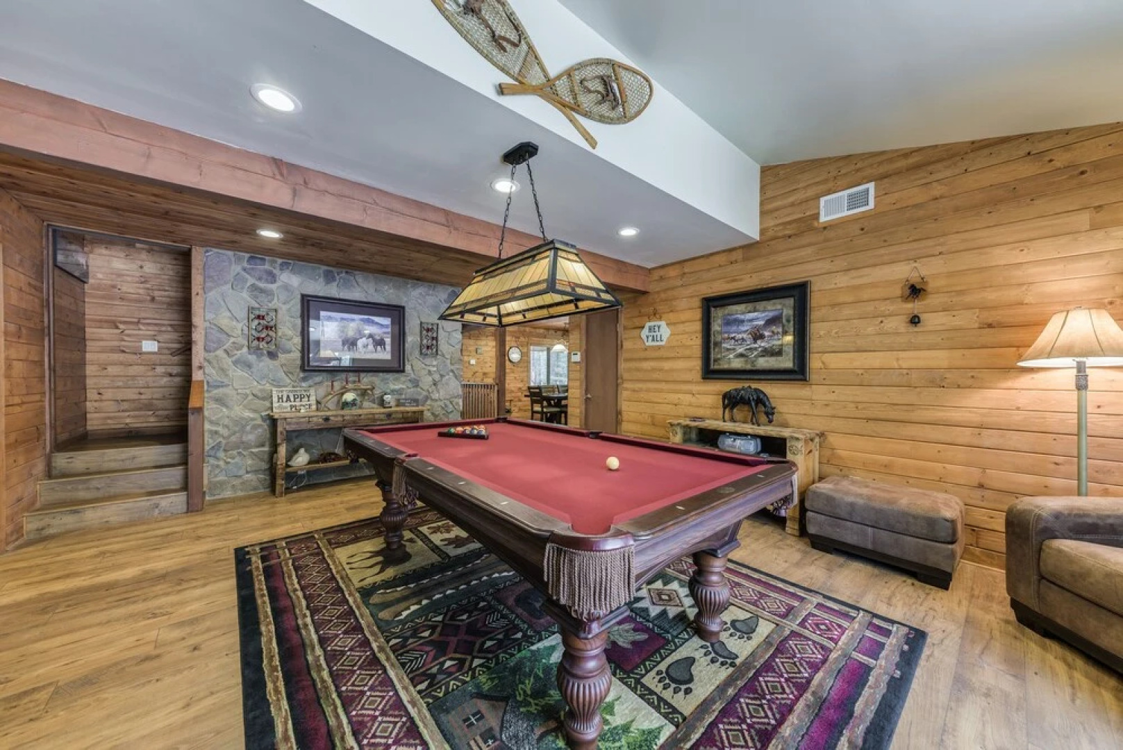 Well-appointed Alto Cabin w/ Fire Pit & Pool Table
