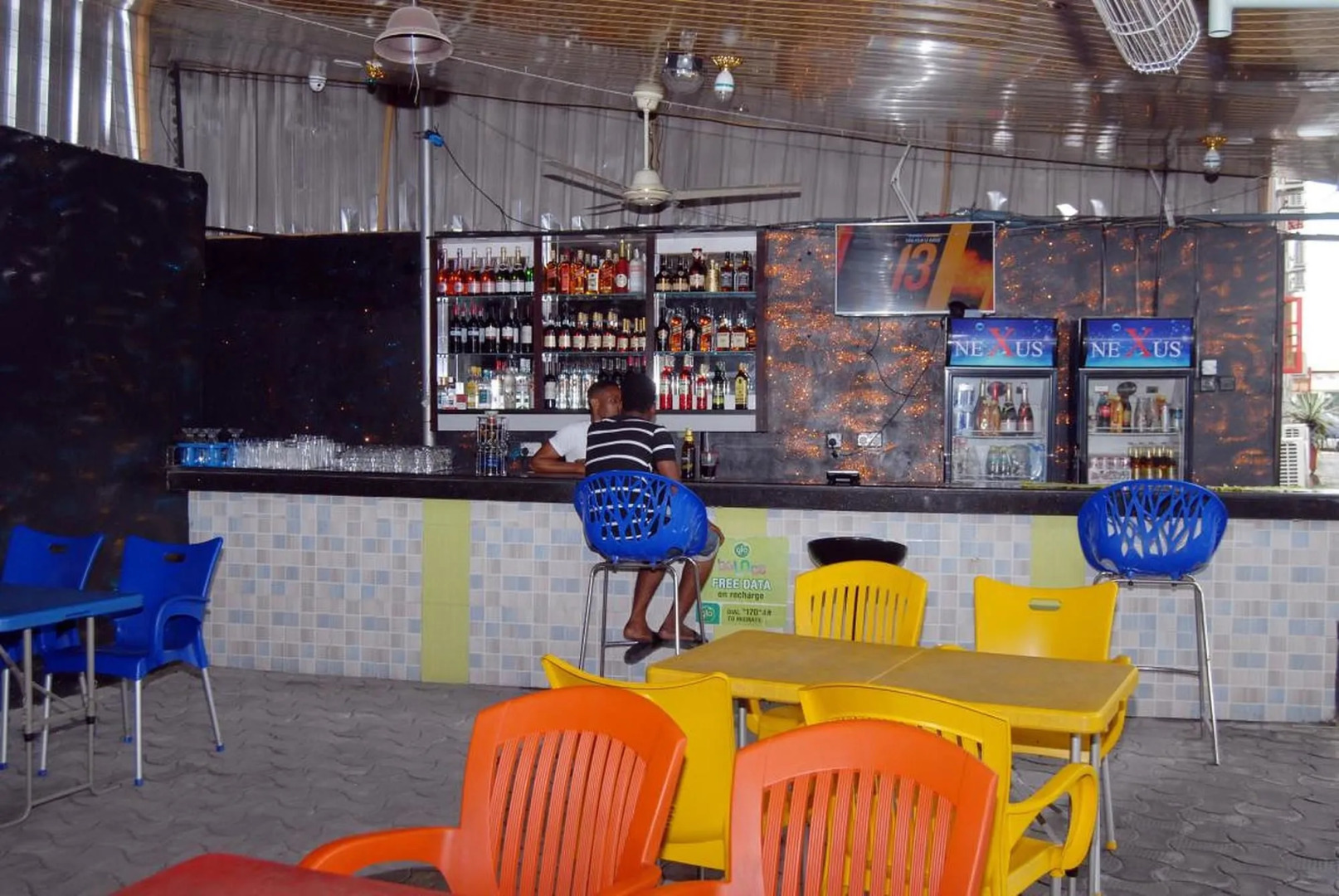 Royal Park Hotel & Suites