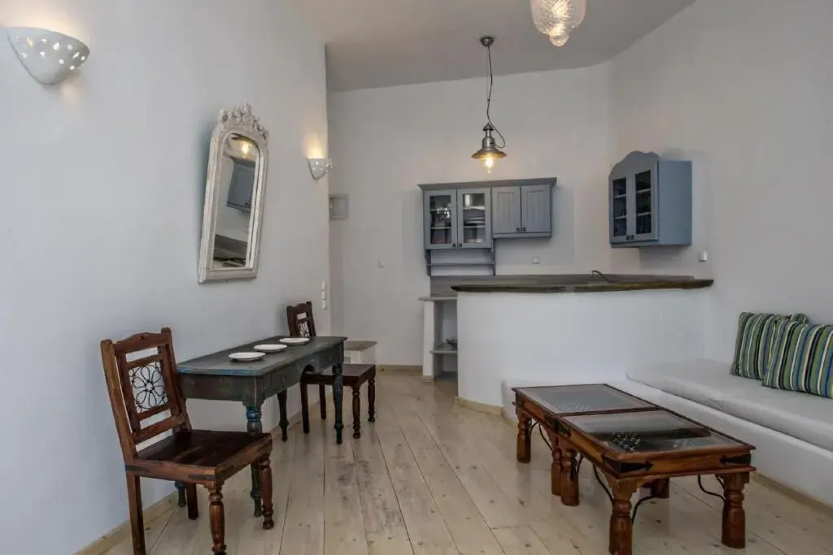 Onar Hotel and Suites