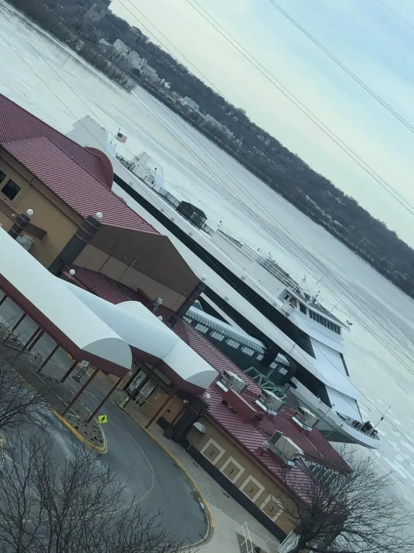 Par-A-Dice Hotel and Casino