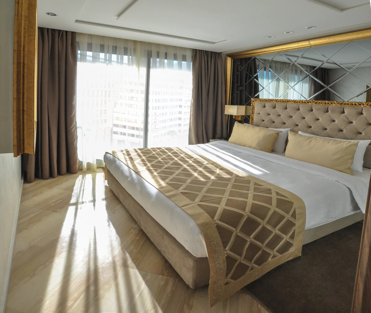 Suite Hotel Casa Diamond