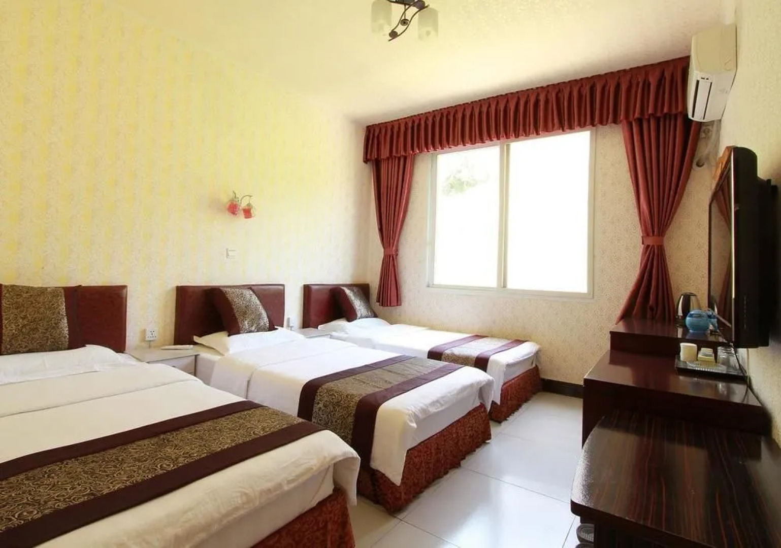 Tianqiao Nongjialle Hotel