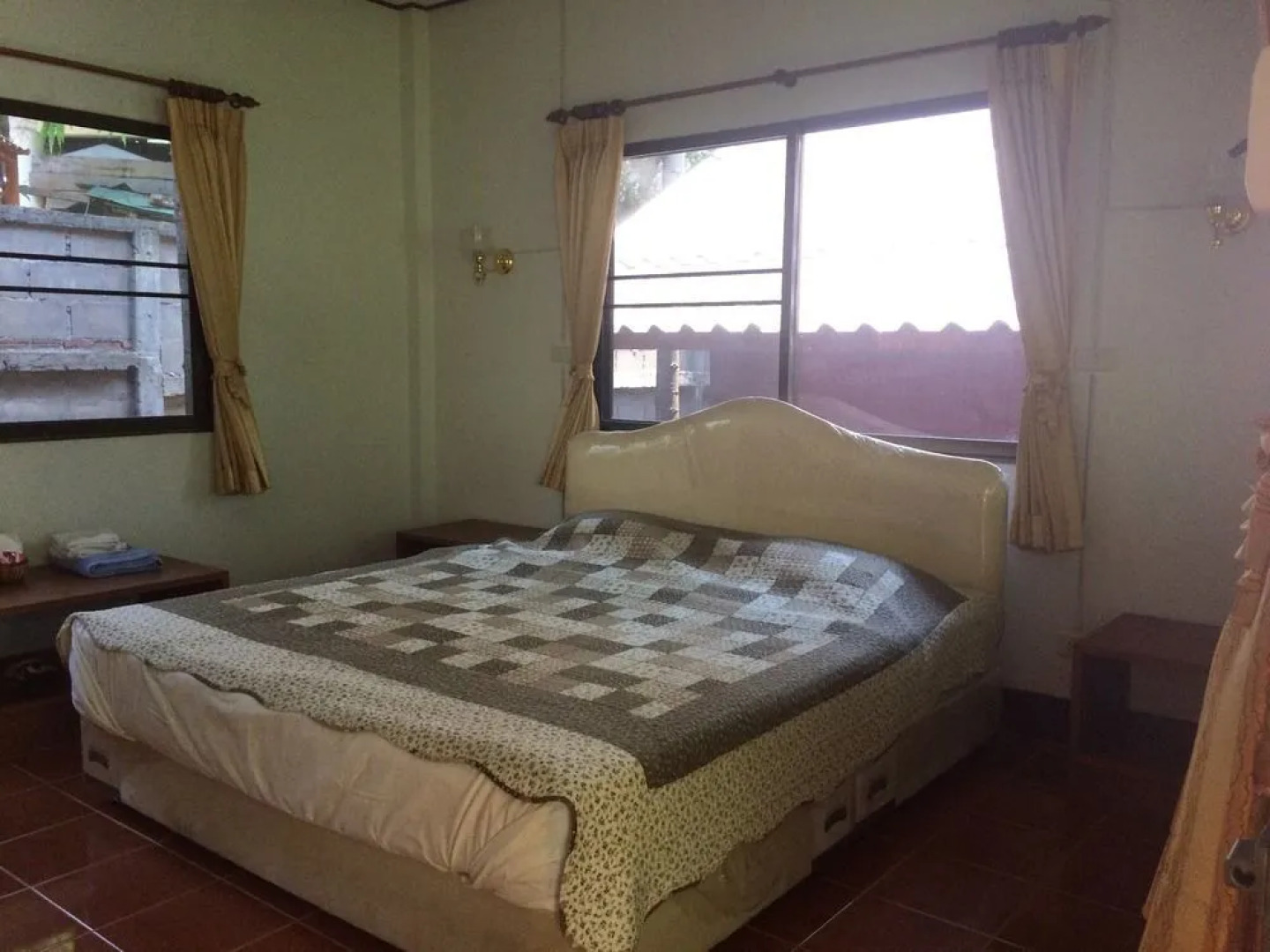 Ban Suan Klang Muang Resort