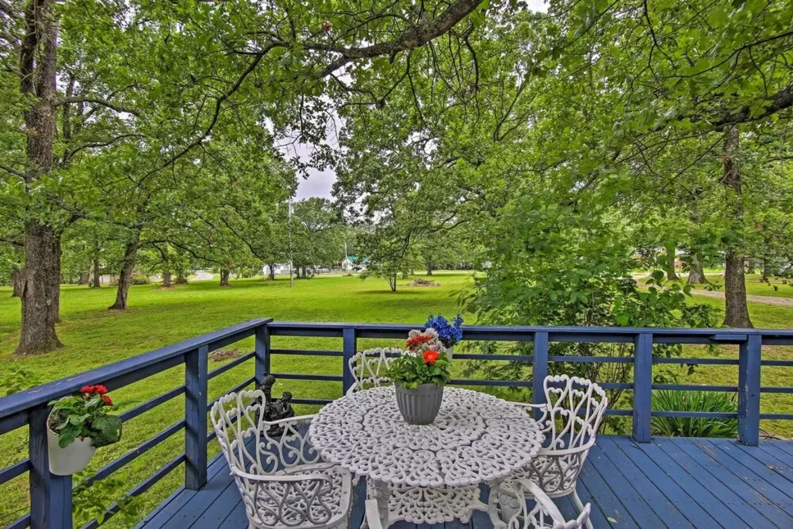 Hot Tub & Deck: Tranquil Home Near Grand Lake