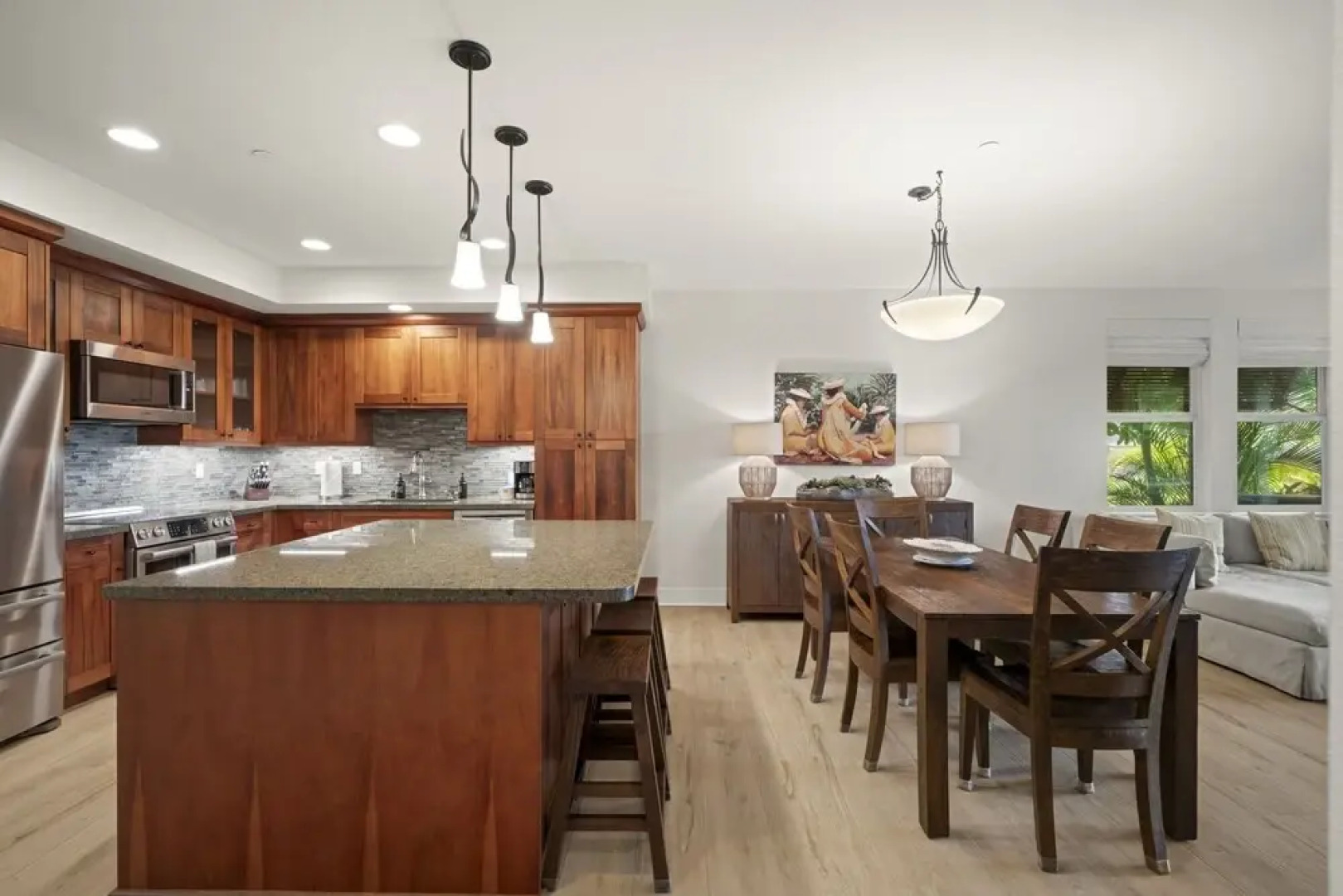 Pili Mai 5d 3 Bedroom Condo by RedAwning