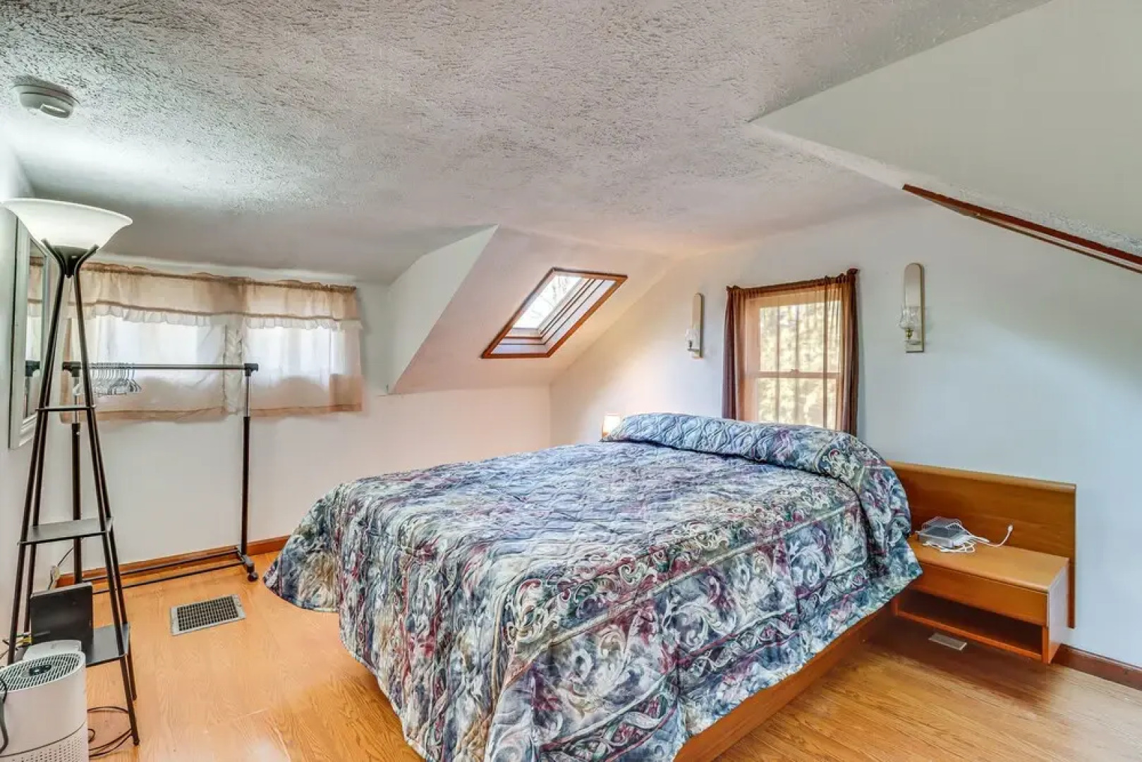 Quaint Tannersville Cottage ~ 2 Mi to Skiing!